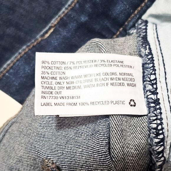 Universal Thread New midnight blue mid rise Bermuda denim shorts size 26W - Picture 11 of 14